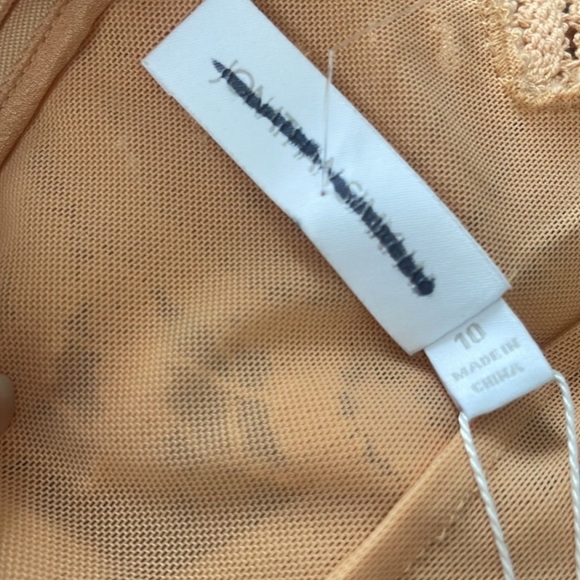 NEW‼️ Jonathan Simkhai - Picture 7 of 7